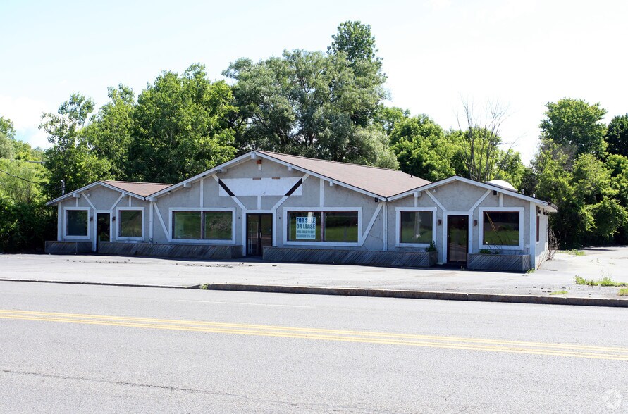 7808 Brewerton Rd, Clay, NY for sale - Primary Photo - Image 1 of 1