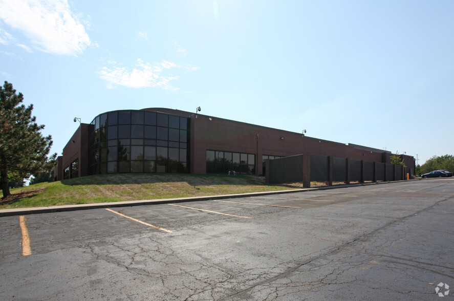 11510 W 80th St, Lenexa, KS for sale - Building Photo - Image 3 of 6