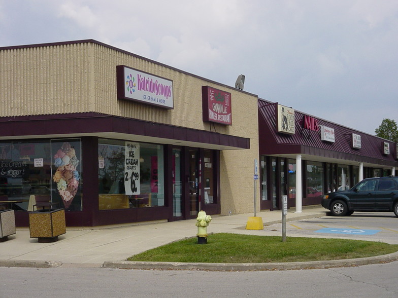 2075 Prairie St, Saint Charles, IL for lease - Primary Photo - Image 1 of 3