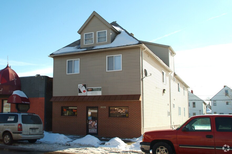 2308 Caniff St, Hamtramck, MI for sale - Primary Photo - Image 1 of 1