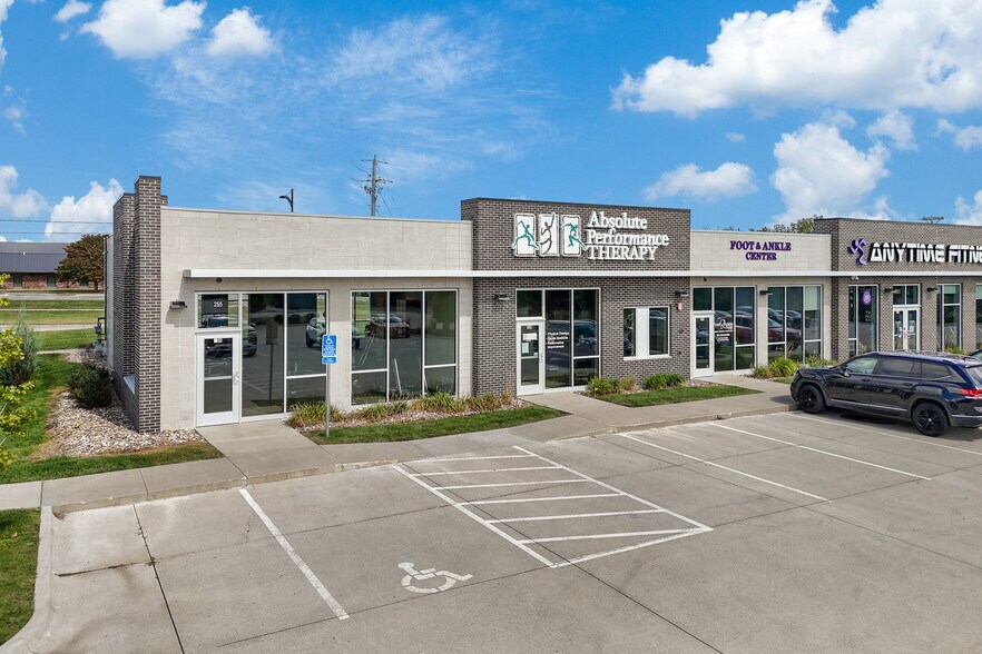 255 SW Brookside Dr, Grimes, IA for lease - Building Photo - Image 2 of 7