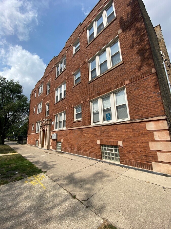 3818 W Schubert Ave, Chicago, IL 60647 | LoopNet