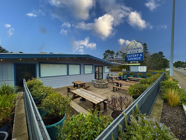 3245 N Highway 101, Depoe Bay, OR for sale - Building Photo - Image 1 of 7