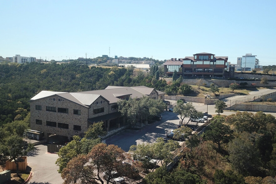 2951 Ranch Road 620 S, Lakeway, TX for lease - Building Photo - Image 3 of 21