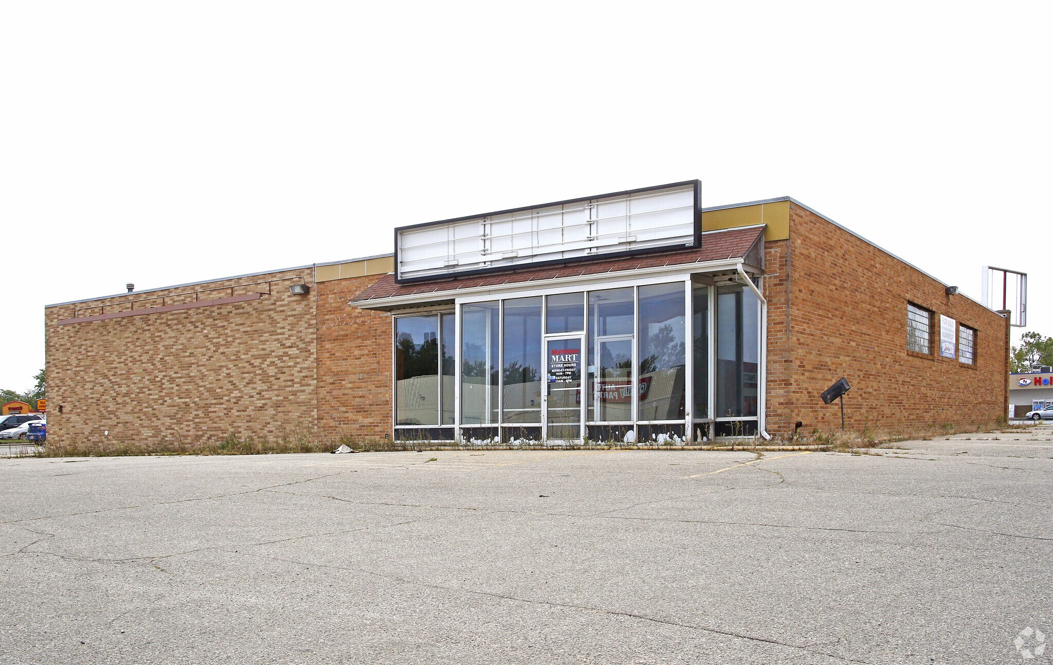 1401 N Oxford St, Worthington, MN for sale Primary Photo- Image 1 of 1