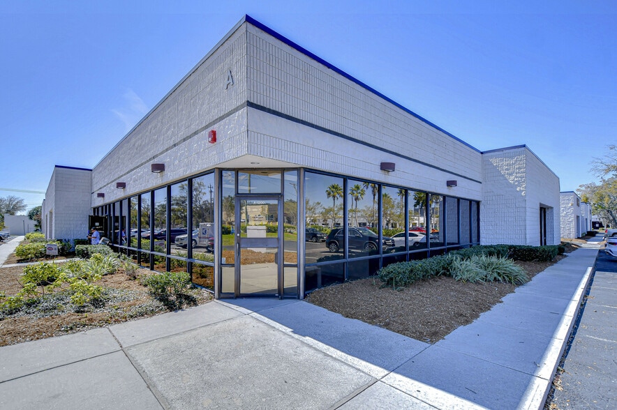 10770 N 46th, Tampa, FL for lease - Building Photo - Image 3 of 21