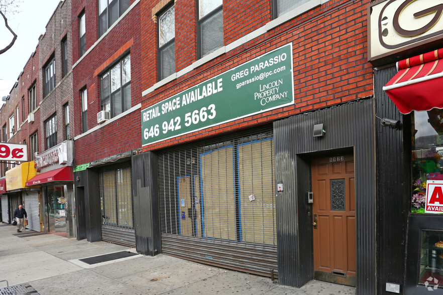 6921-69-23 Grand Ave, Flushing, NY for lease - Building Photo - Image 3 of 4