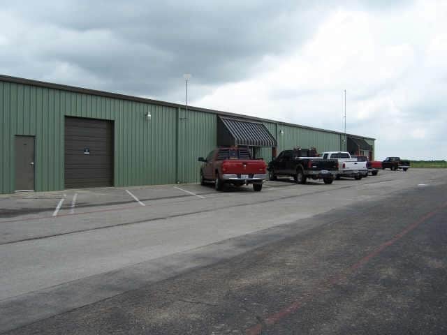 909 N Nolan River Rd, Cleburne, TX for lease - Primary Photo - Image 1 of 1