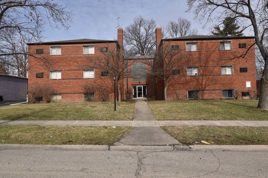 3066 Shadycrest Dr, Cincinnati, OH for sale - Primary Photo - Image 1 of 23