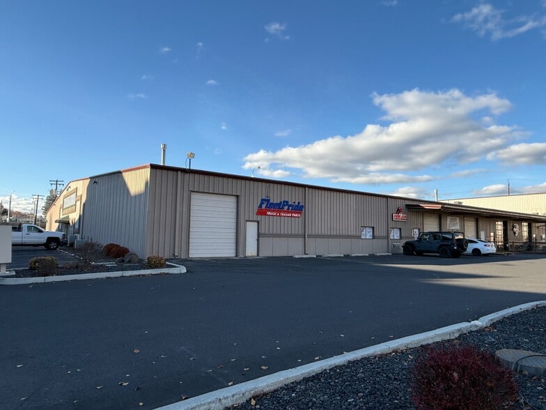 1015 E Lincoln Ave, Yakima, WA for sale - Building Photo - Image 2 of 14