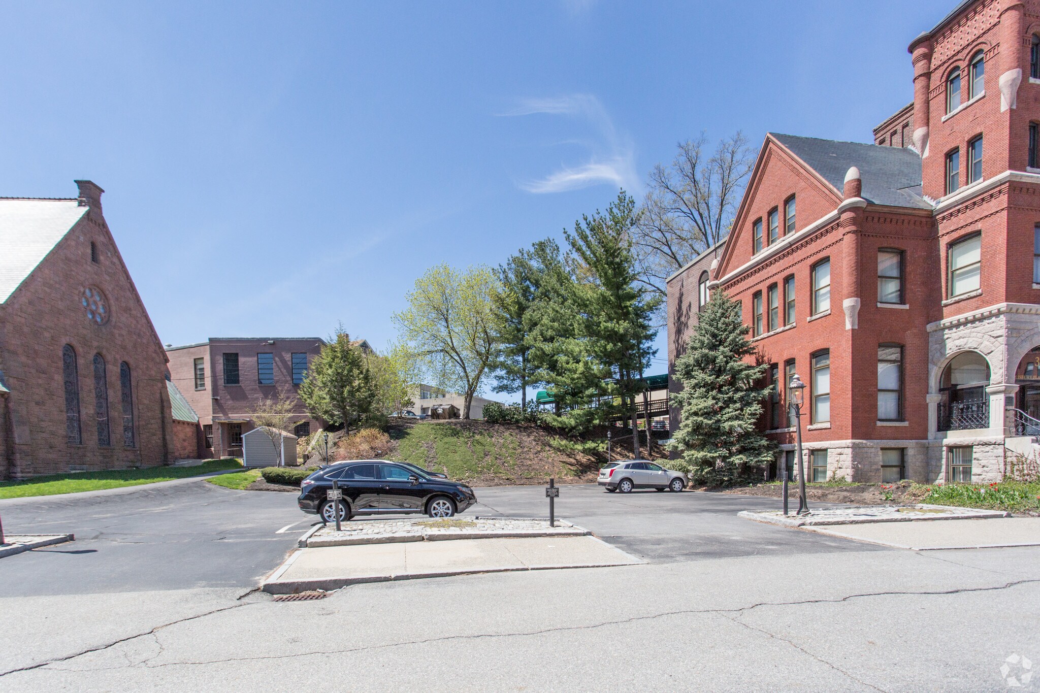 39 Salisbury St, Worcester, MA 01609 39 Salisbury St