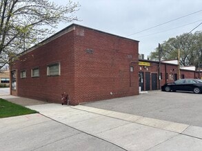 4132-4138 W Peterson Ave, Chicago, IL for lease Building Photo- Image 2 of 3