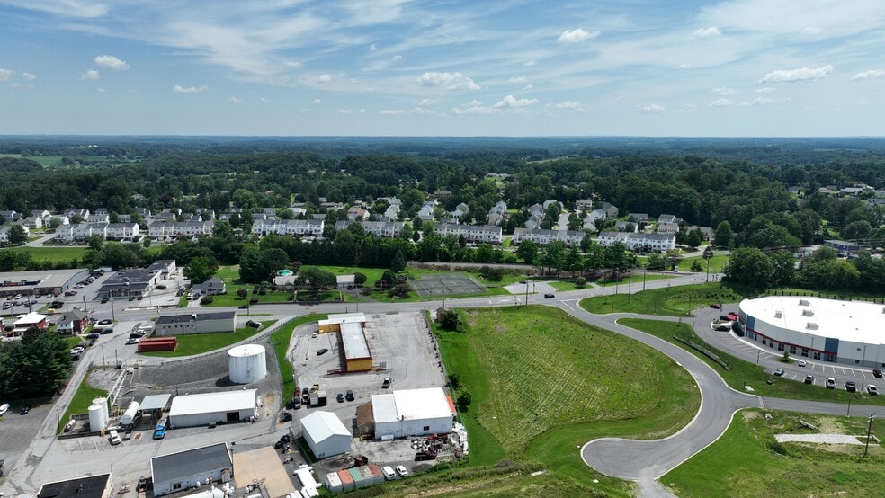 Legacy Dr, Hampstead, MD for sale - Building Photo - Image 2 of 6