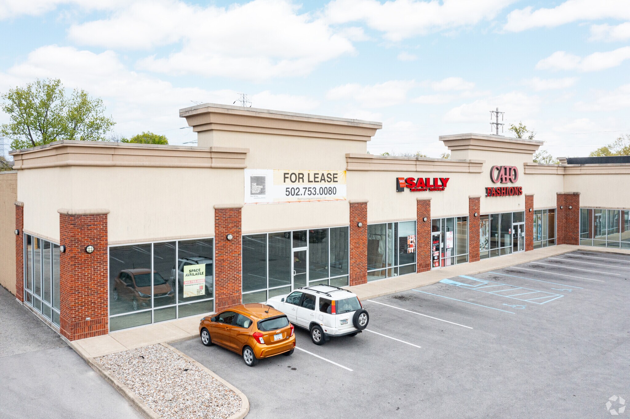 1929 McDonald Ln, New Albany, IN for sale Primary Photo- Image 1 of 1