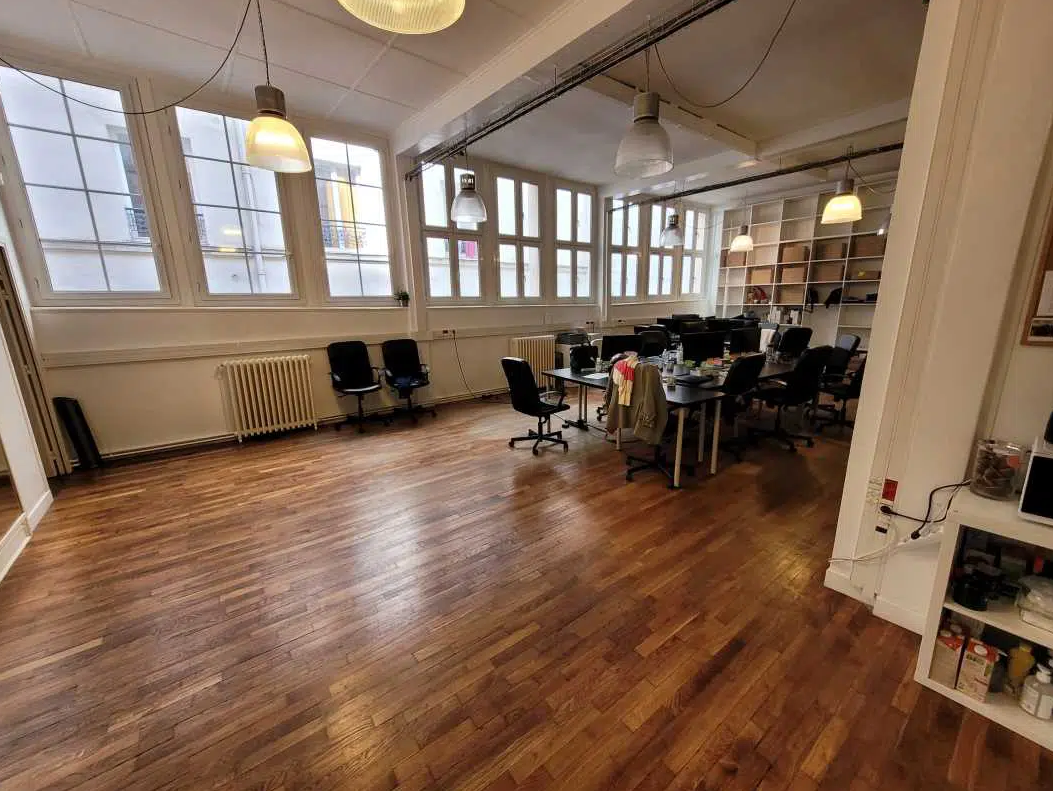47 Rue De Laborde, Paris for lease Interior Photo- Image 1 of 4