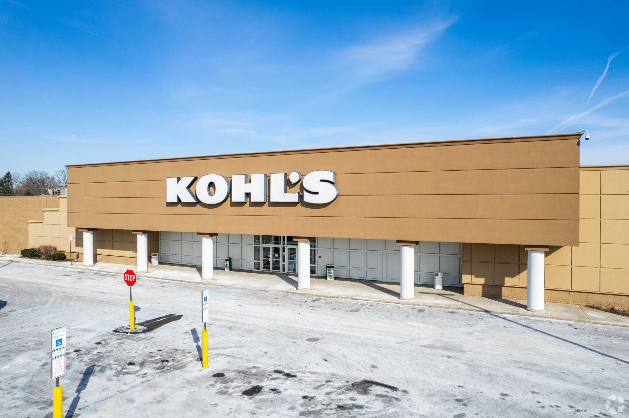 2001 MacArthur Blvd, Whitehall, PA for lease Building Photo- Image 1 of 15