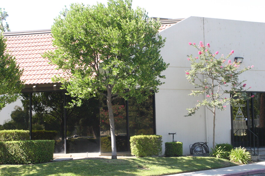 5301 Office Park Dr, Bakersfield, CA for sale - Building Photo - Image 1 of 1