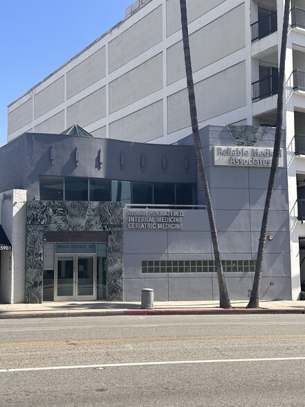 8677 Wilshire Blvd, Beverly Hills, CA for lease - Building Photo - Image 2 of 8