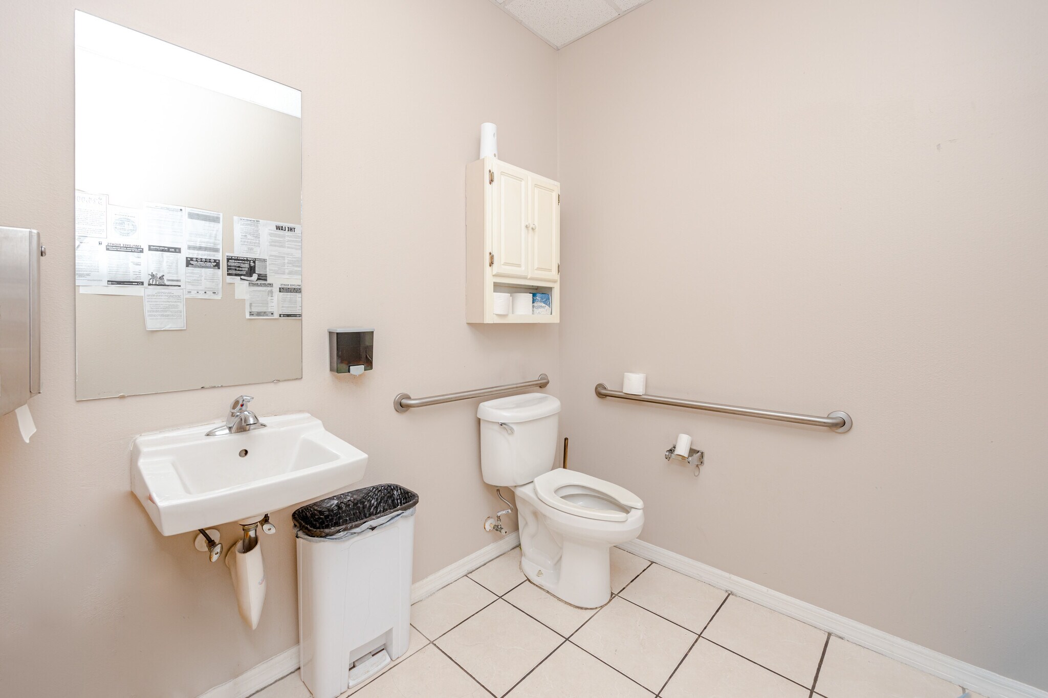 8391 Omaha Cir, Spring Hill, FL for sale Interior Photo- Image 1 of 1