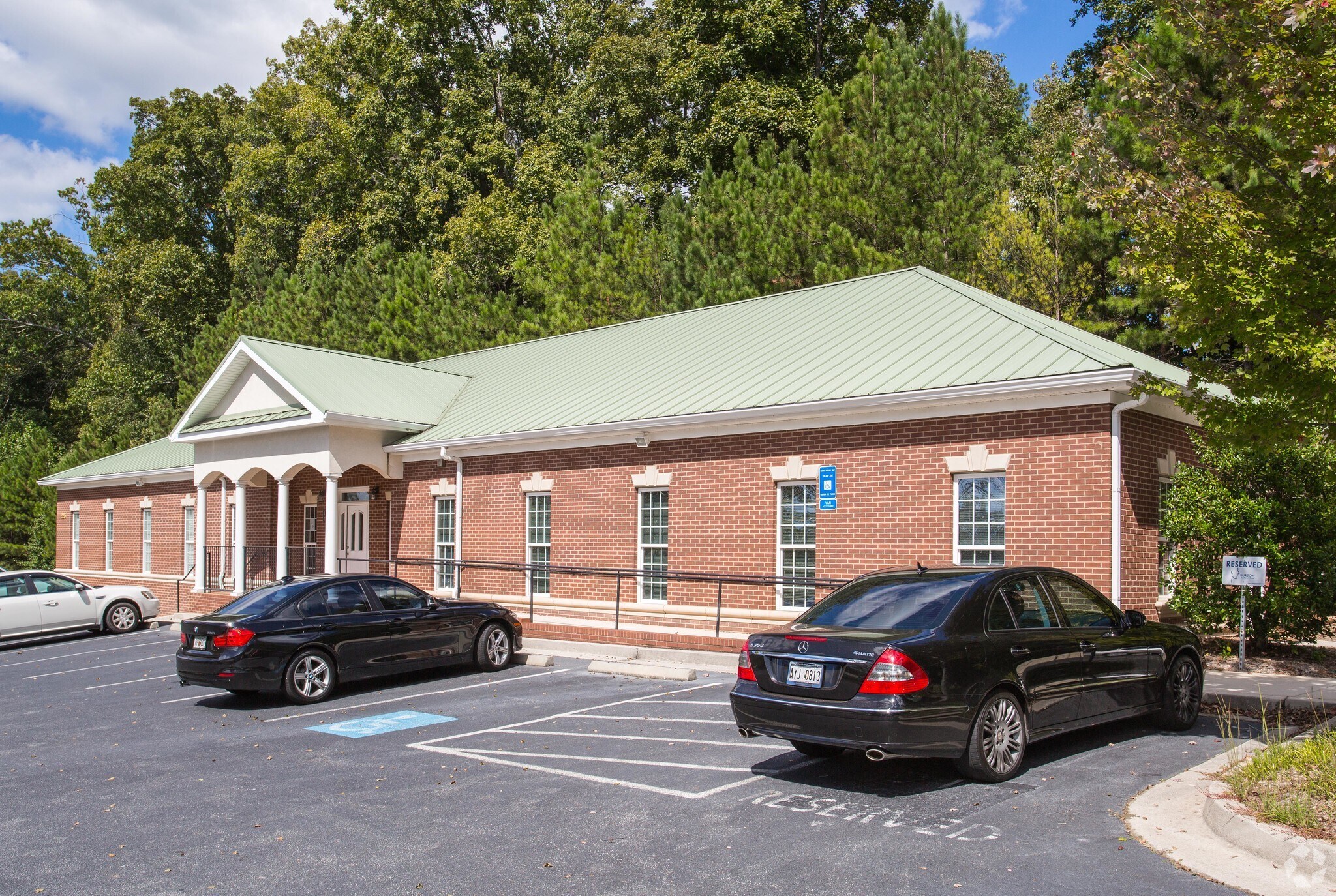 225 Farmer Industrial Blvd, Newnan, GA for sale Primary Photo- Image 1 of 1