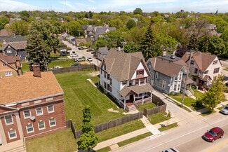 More details for 124 W North Ave, Milwaukee, WI - Retail for Sale