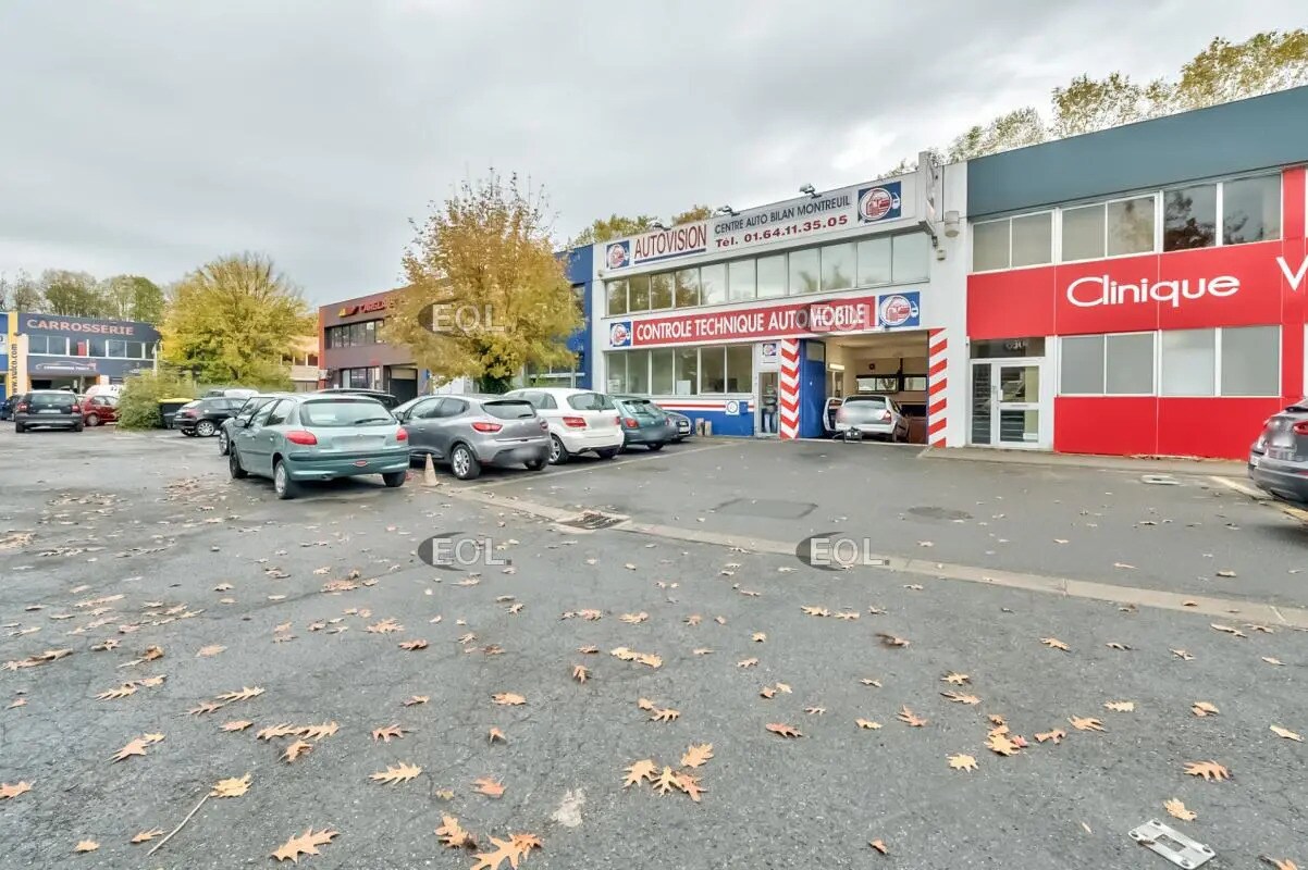 Retail in Torcy for lease Building Photo- Image 1 of 5