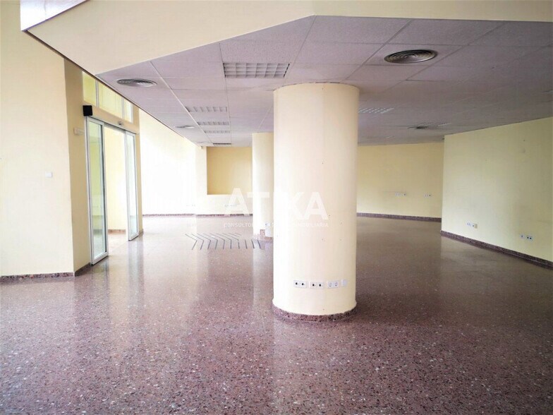 Retail in Ontinyent for lease - Building Photo - Image 2 of 13