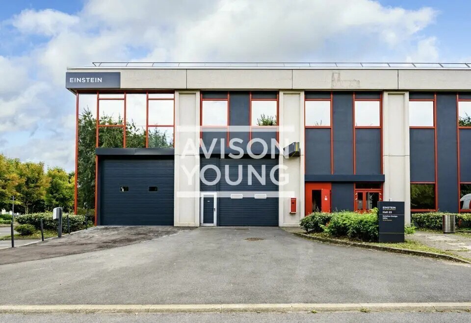 Flex in Antony for lease Building Photo- Image 1 of 5