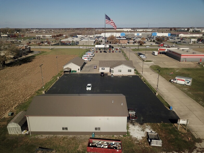 1719 E Jackson St, Macomb, IL for sale - Primary Photo - Image 1 of 41