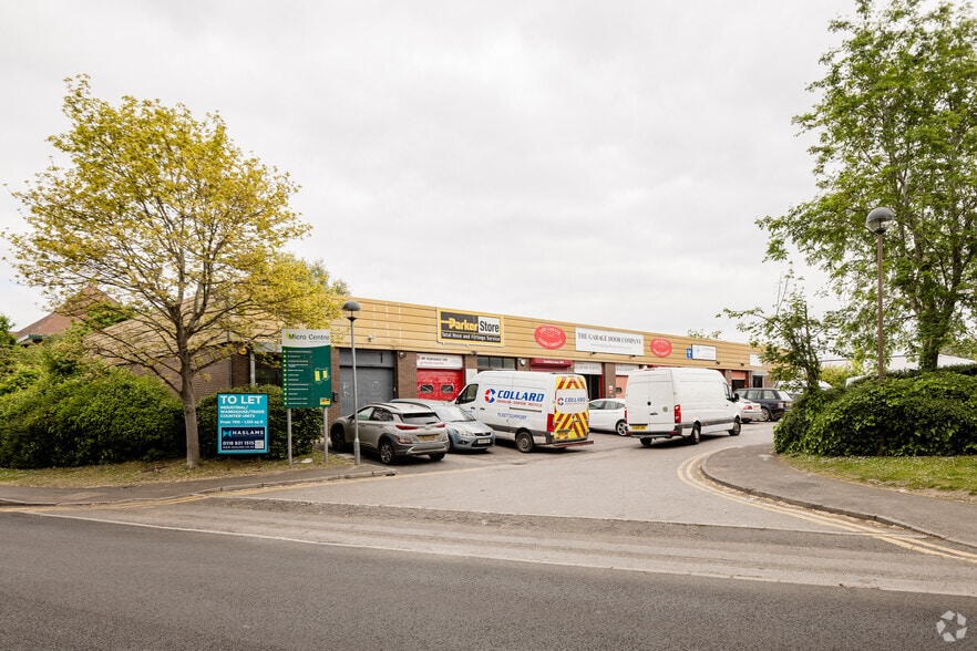 Gillette Way, Reading for sale - Primary Photo - Image 1 of 1