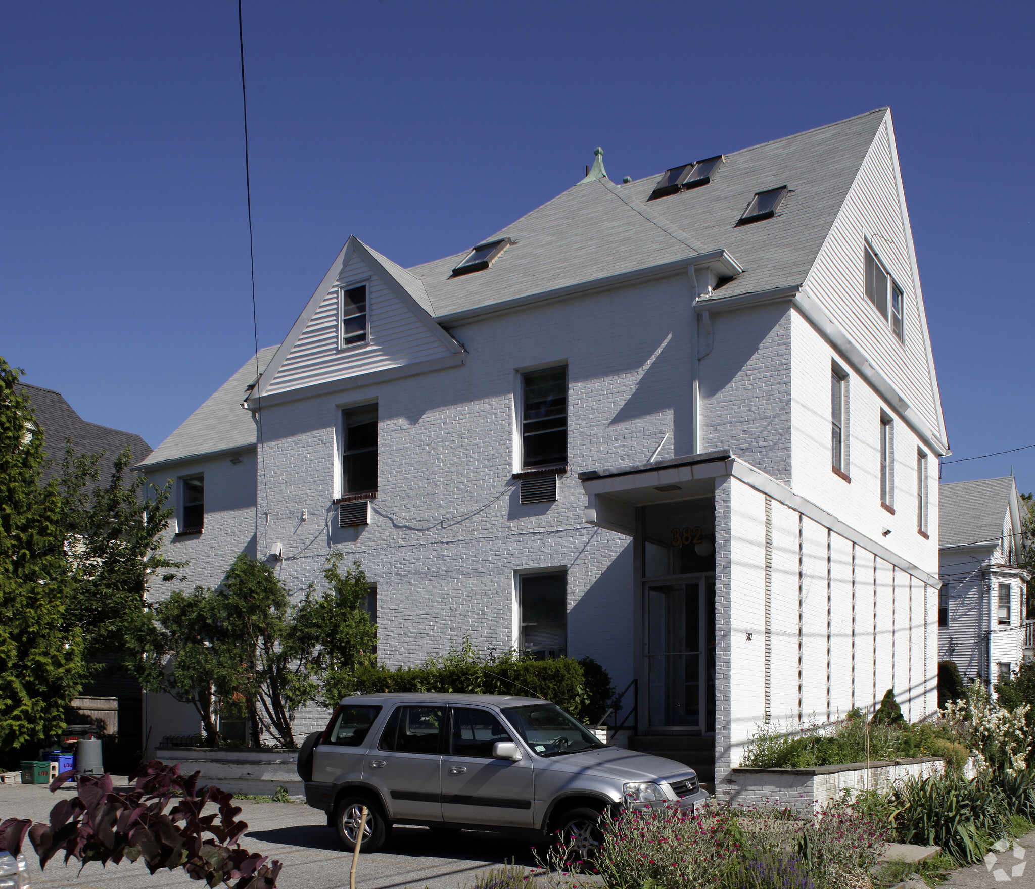 382 Thayer St, Providence, RI for sale Primary Photo- Image 1 of 1