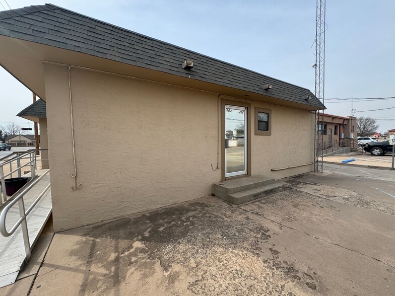 702 W Main St, Artesia, NM for sale - Building Photo - Image 3 of 25