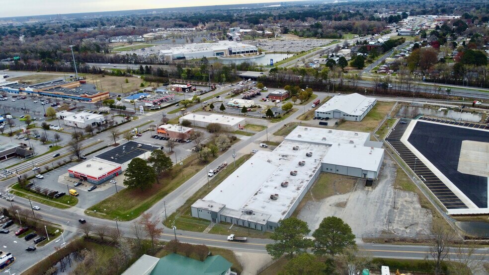 2615 Elmhurst Ln, Portsmouth, VA for lease - Building Photo - Image 2 of 13