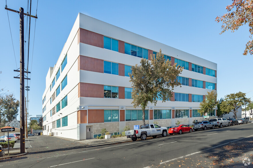 2020 L St, Sacramento, CA for lease - Building Photo - Image 2 of 15