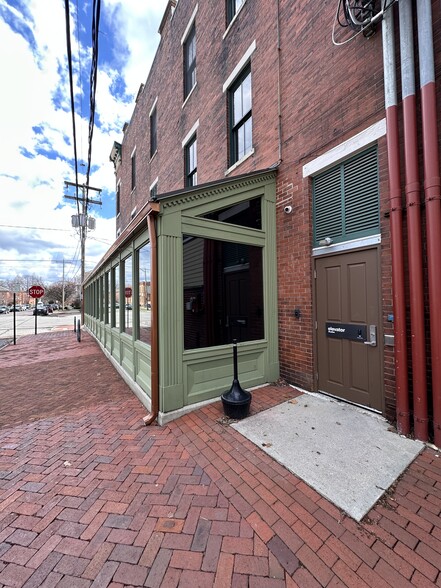 739 S 3rd St, Columbus, OH for lease - Building Photo - Image 3 of 8