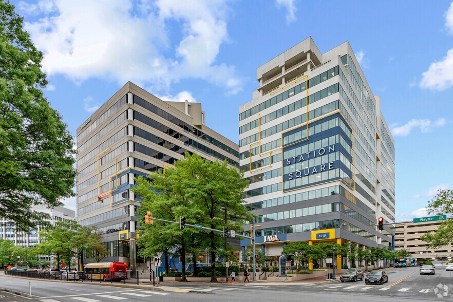 1100 Wayne Ave, Silver Spring, MD for lease - Building Photo - Image 1 of 46