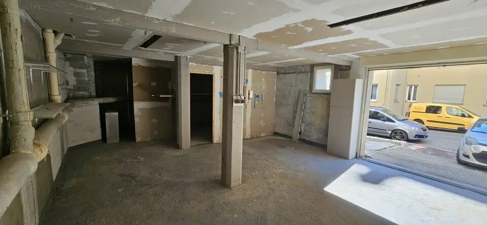 Location Local d'activités 60 m² - Photo 1