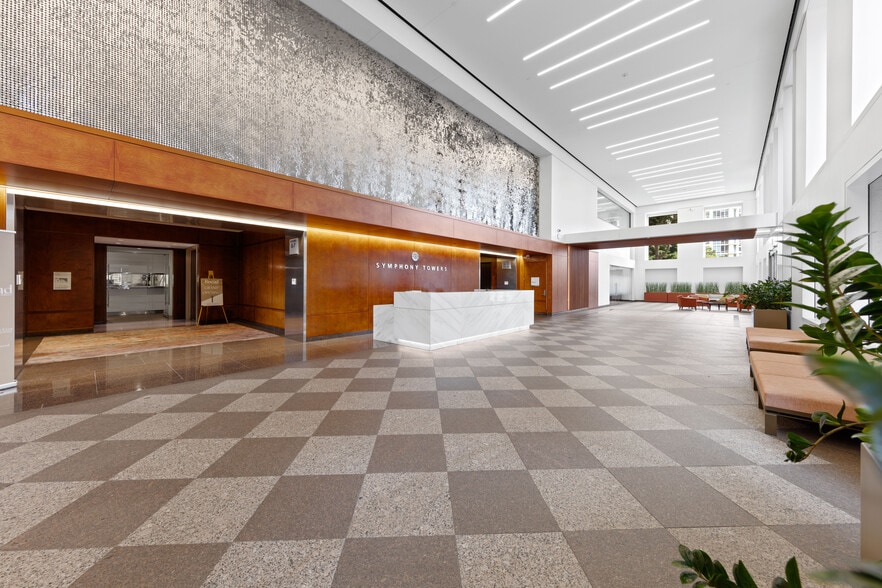 750 B St, San Diego, CA for lease - Lobby - Image 2 of 12