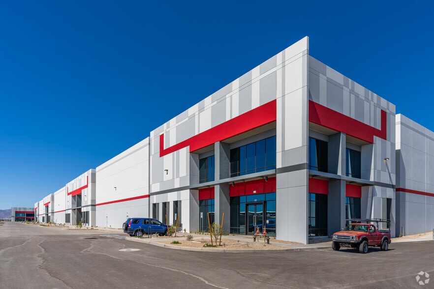 6256 N Litchfield Rd, Litchfield Park, AZ for sale - Building Photo - Image 2 of 6