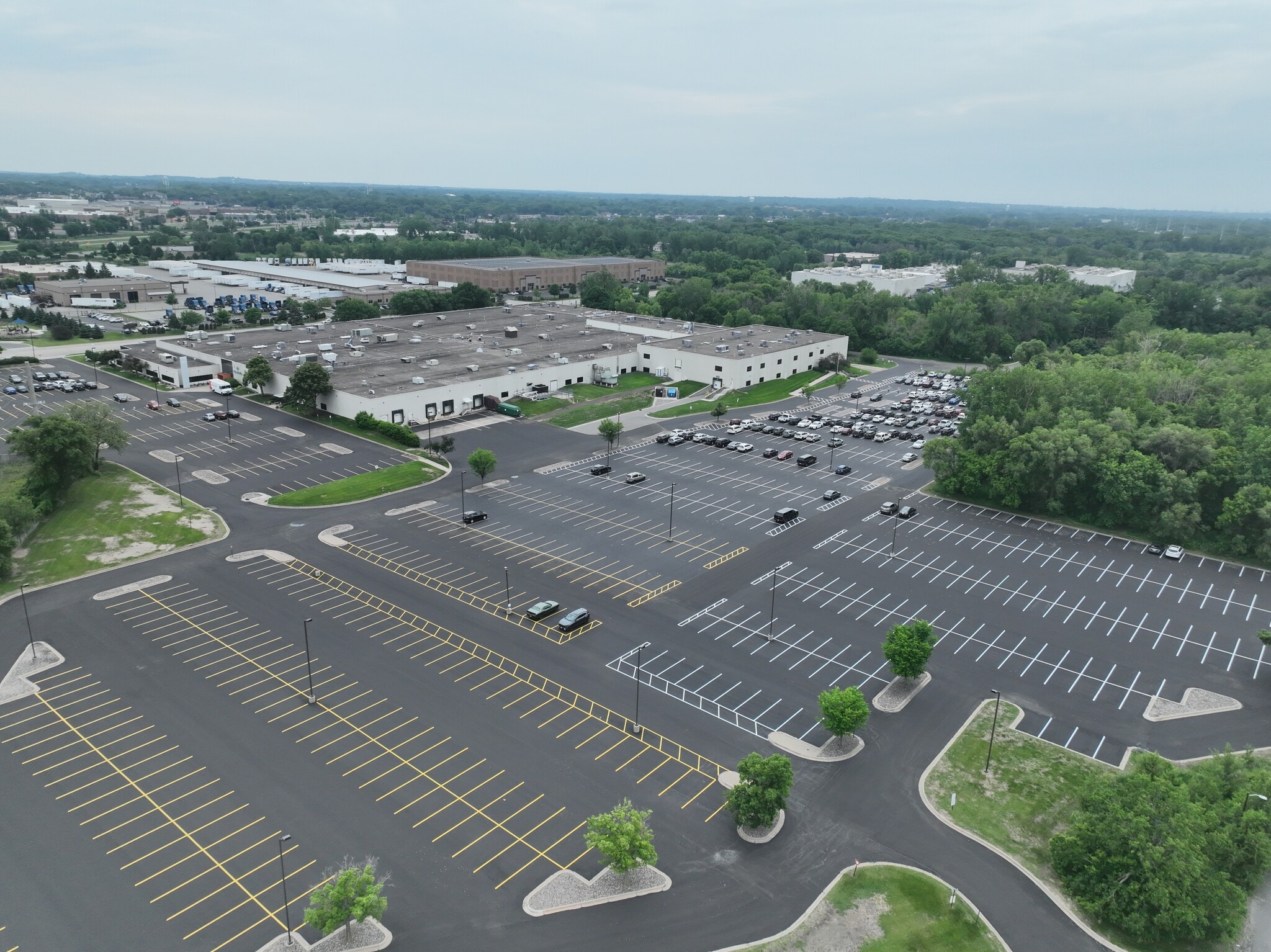 8840-8880 Evergreen Blvd NW, Coon Rapids, MN for lease Building Photo- Image 1 of 10