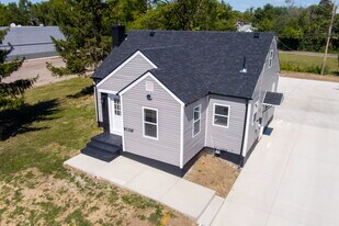 3801 Salem Ave, Dayton OH - Parking Garage