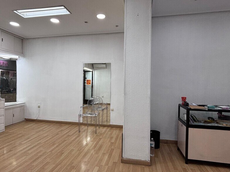Retail in Cáceres, Cáceres for sale - Building Photo - Image 3 of 10