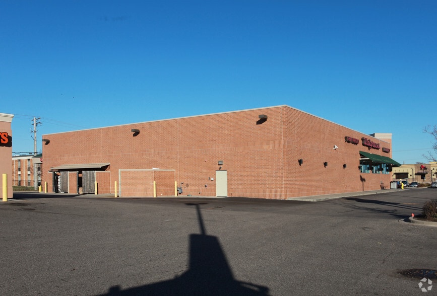 4880 NE Central Ave, Minneapolis, MN for sale - Building Photo - Image 2 of 16