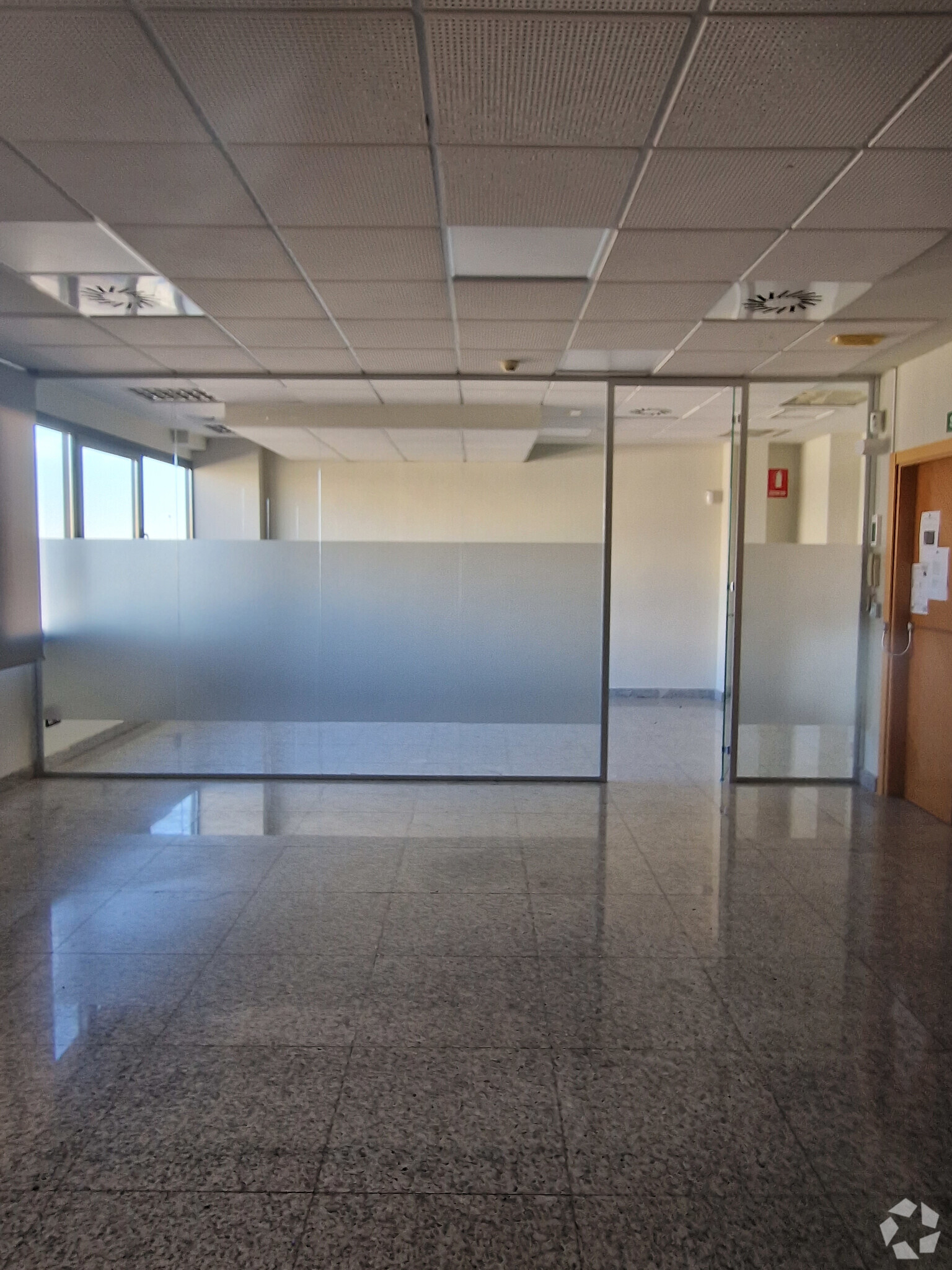 Office in Las Rozas de Madrid, MAD for lease Interior Photo- Image 1 of 6