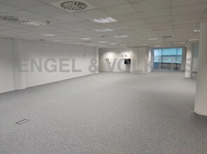 Office in Badalona, Barcelona for lease Interior Photo- Image 1 of 10