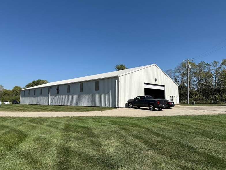 2696 E Lytle 5 Points Rd, Dayton, OH for lease - Building Photo - Image 1 of 6