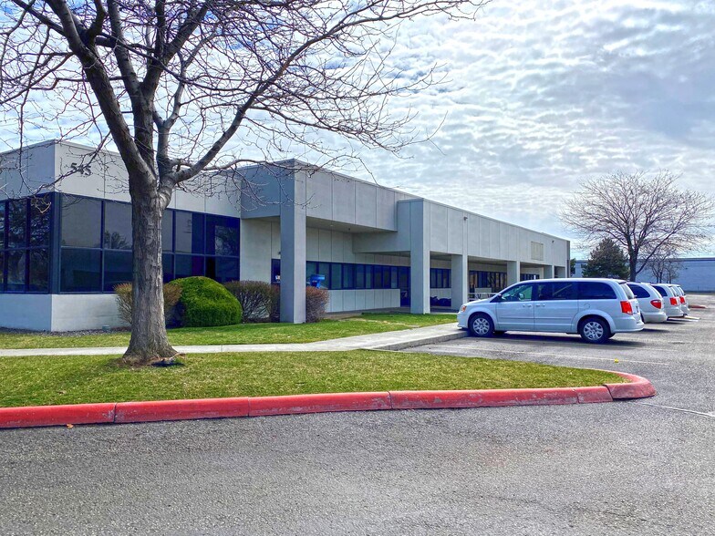 545 N Benjamin Ln, Boise, ID for sale - Building Photo - Image 1 of 1