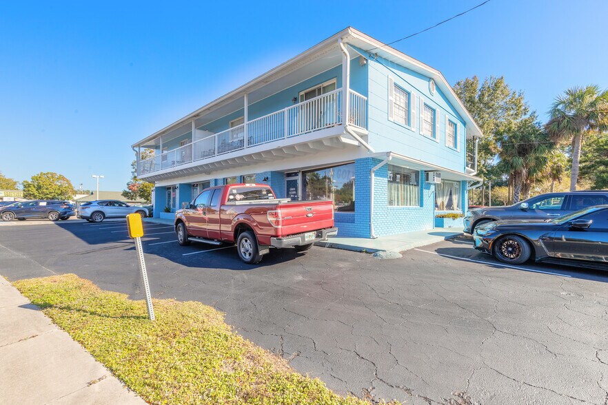 214 Brevard St, Titusville, FL for sale - Building Photo - Image 3 of 60