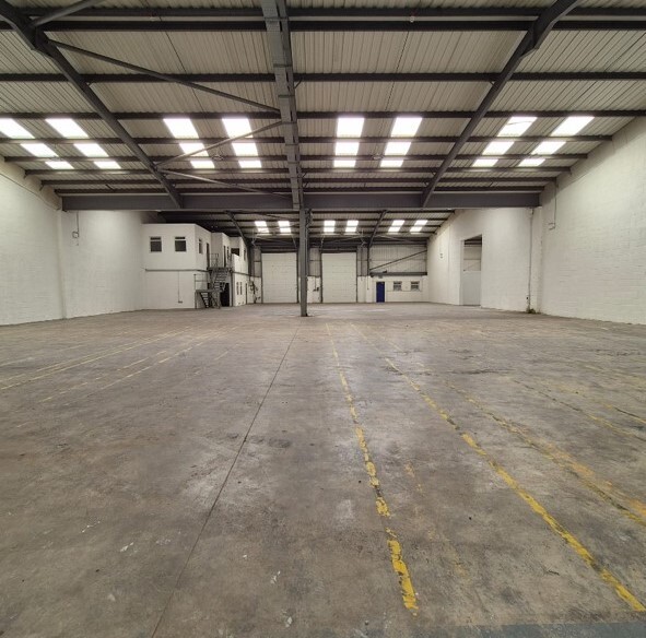 Pennine Vw, Birstall for lease - Building Photo - Image 3 of 4