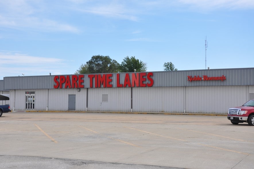 2870 N Jasper St, Decatur, IL for sale - Primary Photo - Image 1 of 1